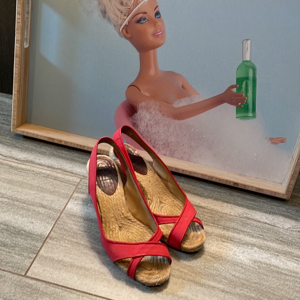 Wedge heels